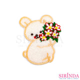 ตัวรีดการ์ตูนหมีอุ้มช่อดอกไม้ ตัวรีดติดเสื้อ อาร์มปักตกแต่ง DIY EMBROIDERY PATCH (00080001)