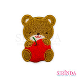 ตัวรีดการ์ตูนหมีอุ้มแอปเปิ้ล ตัวรีดติดเสื้อ อาร์มปักตกแต่ง DIY EMBROIDERY PATCH (00080044)