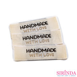 ป้ายทอดามาคตกแต่ง พื้นทอลาย Oxford ลาย HANDMADE WITH LOVE หัวใจครีม
