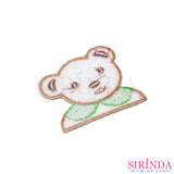 ตัวรีดการ์ตูนหมีปกบัว ตัวรีดติดเสื้อ อาร์มปักตกแต่ง DIY EMBROIDERY PATCH (00080492)