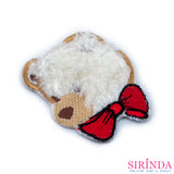 ตัวรีดการ์ตูนหมีหันข้างผูกโบว์ ตัวรีดติดเสื้อ อาร์มปักตกแต่ง DIY EMBROIDERY PATCH (00080030)