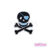 ตัวรีดการ์ตูนกะโหลกไขว้ ตัวรีดติดเสื้อ อาร์มปักตกแต่ง DIY EMBROIDERY PATCH (00080454)