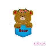 ตัวรีดการ์ตูนหมีถือป้ายBear ตัวรีดติดเสื้อ อาร์มปักตกแต่ง DIY EMBROIDERY PATCH (00080040)