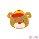 ตัวรีดการ์ตูนหมีใส่หมวกแก๊ป ตัวรีดติดเสื้อ อาร์มปักตกแต่ง DIY EMBROIDERY PATCH (00080043)