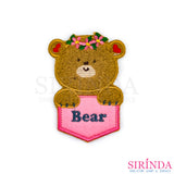 ตัวรีดการ์ตูนหมีถือป้ายBear ตัวรีดติดเสื้อ อาร์มปักตกแต่ง DIY EMBROIDERY PATCH (00080040)