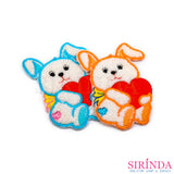 ตัวรีดการ์ตูนกระต่ายอุ้มหัวใจ ตัวรีดติดเสื้อ อาร์มปักตกแต่ง DIY EMBROIDERY PATCH (00080024)