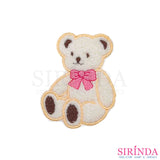 ตัวรีดการ์ตูนหมีนั่งผูกโบว์ ตัวรีดติดเสื้อ อาร์มปักตกแต่ง DIY EMBROIDERY PATCH (00080448)