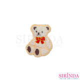 ตัวรีดการ์ตูนหมีนั่งผูกโบว์ ตัวรีดติดเสื้อ อาร์มปักตกแต่ง DIY EMBROIDERY PATCH (00080448)