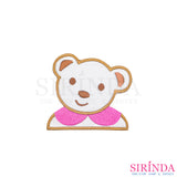 ตัวรีดการ์ตูนหมีปกบัว ตัวรีดติดเสื้อ อาร์มปักตกแต่ง DIY EMBROIDERY PATCH (00080492)