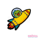 ตัวรีดการ์ตูนไดไดขับจรวด Dai Dai ตัวรีดติดเสื้อ อาร์มปักตกแต่ง DIY EMBROIDERY PATCH (00080541)