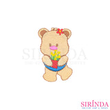 ตัวรีดการ์ตูนหมีอุ้มกระถางดอกไม้ ตัวรีดติดเสื้อ อาร์มปักตกแต่ง DIY EMBROIDERY PATCH (00080424)