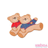 ตัวรีดการ์ตูนหมีนั่งชูมือ ตัวรีดติดเสื้อ อาร์มปักตกแต่ง DIY EMBROIDERY PATCH (00080443)
