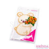 ตัวรีดการ์ตูนหมีอุ้มช่อดอกไม้ ตัวรีดติดเสื้อ อาร์มปักตกแต่ง DIY EMBROIDERY PATCH (00080001)