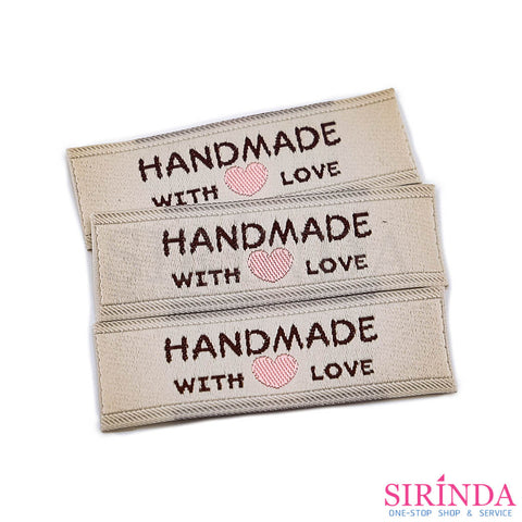 ป้ายทอดามาคตกแต่ง พื้นTwillขอบบนและล่างลาย HANDMADE WITH LOVE หัวใจชมพู