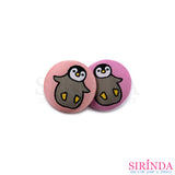 กระดุมปั๊ม กระดุมผ้าทอปั๊มการ์ตูน เพนกวินโบกมือ (28มิล) (00370003)